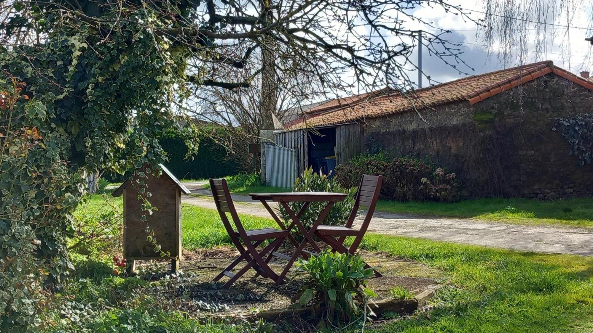 Chambres Et Gite Dans Un Lieu Calme Et Champetre Gourge Les Grippeaux Proche Parthenay Εξωτερικό φωτογραφία